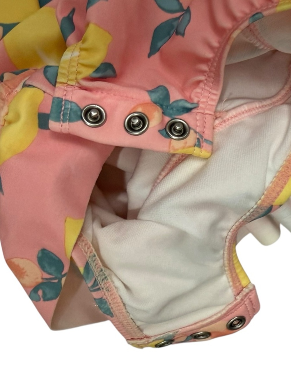 OshKosh B'gosh Coral Pink Long-Sleeve Rashguard with Yellow Lemon Print - Picture 4 of 4
